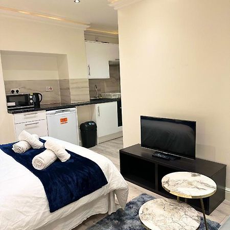 London Charm - Stylish Studio In Kensington Dış mekan fotoğraf